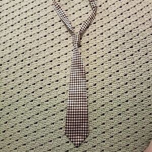 Houndstooth Snap On Tie